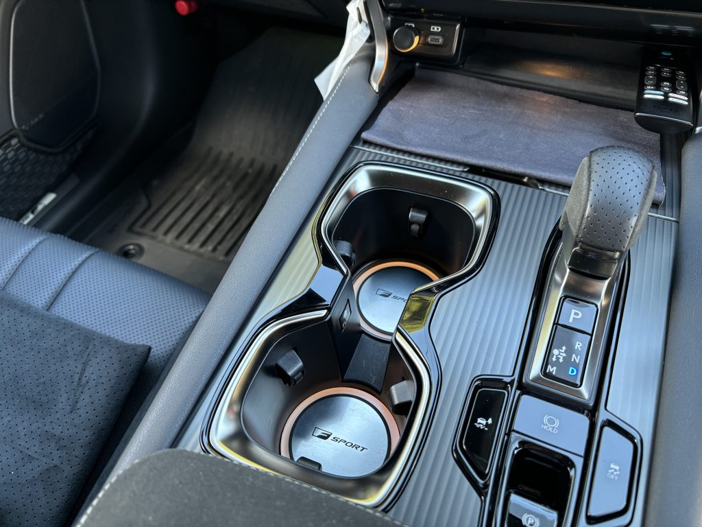 カップホルダーイルミ　ドリンクホルダーイルミ