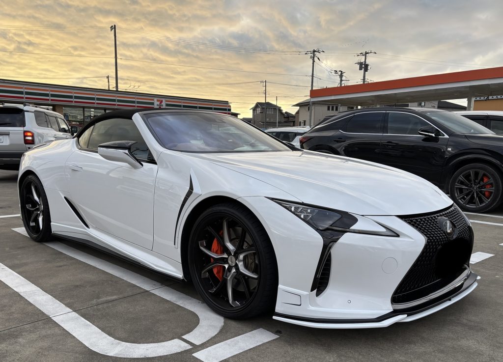 レクサスLCがRayace来店