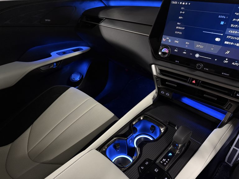 RX カップホルダーイルミ　Rayace