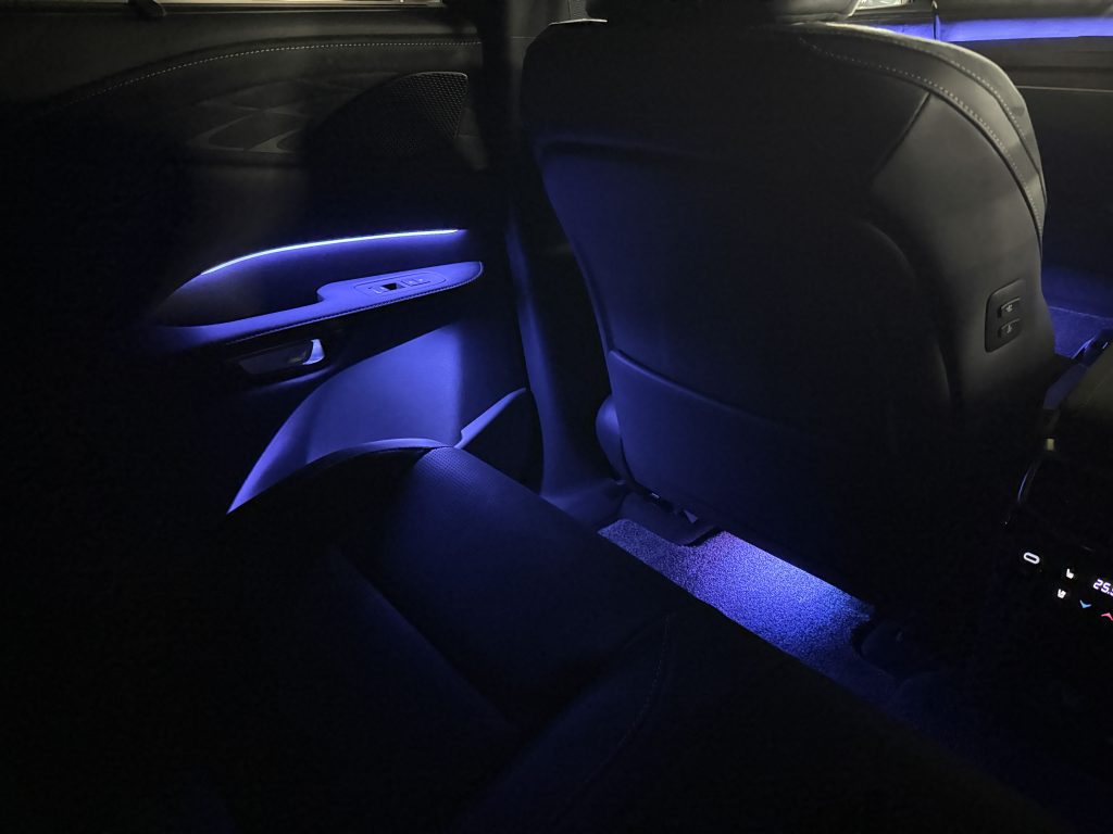 Rayace アンビエントライト増設