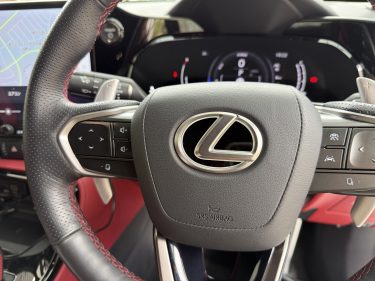 レクサスNXのアンビエントライト増設