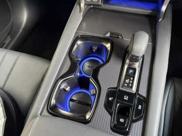 レクサスRX500h　2025年　カップホルダーイルミ