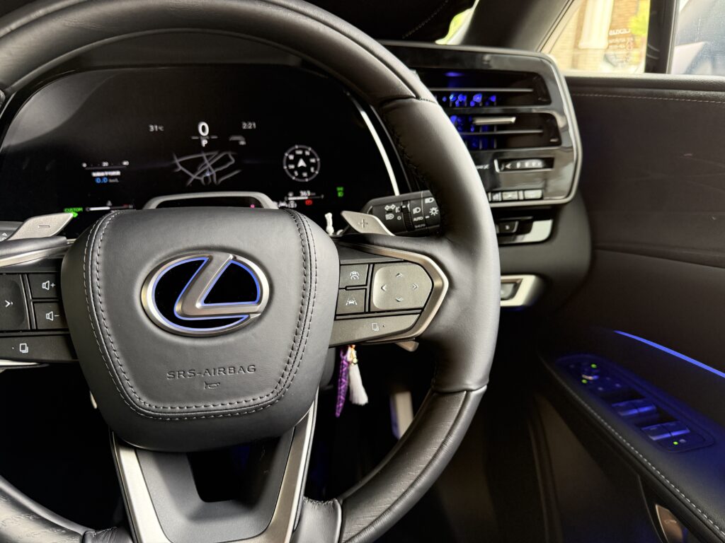 RX　ステアリングエンブレムイルミ