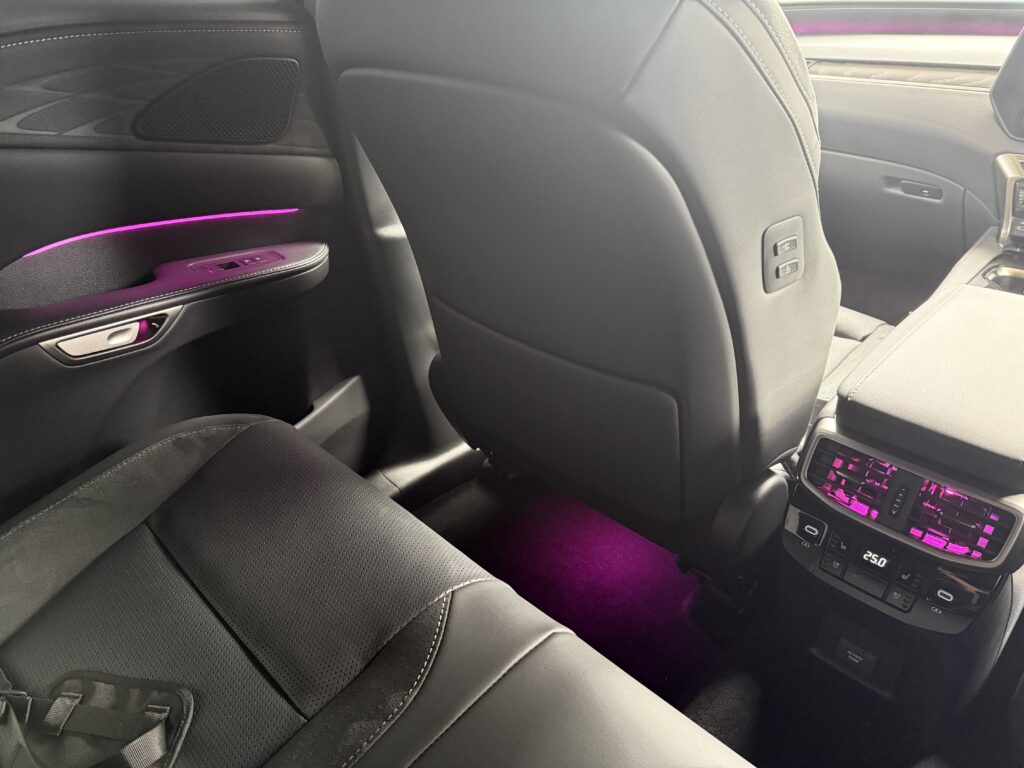 レクサスRX　アンビエントライト増設