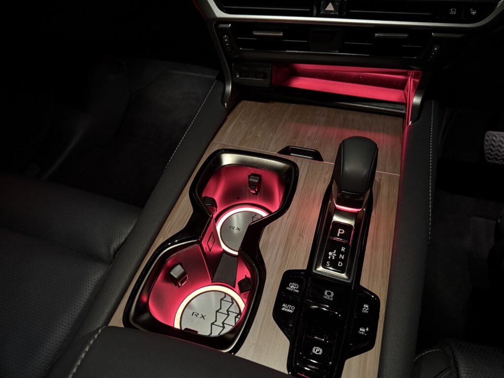 レクサスRX シフトイルミ