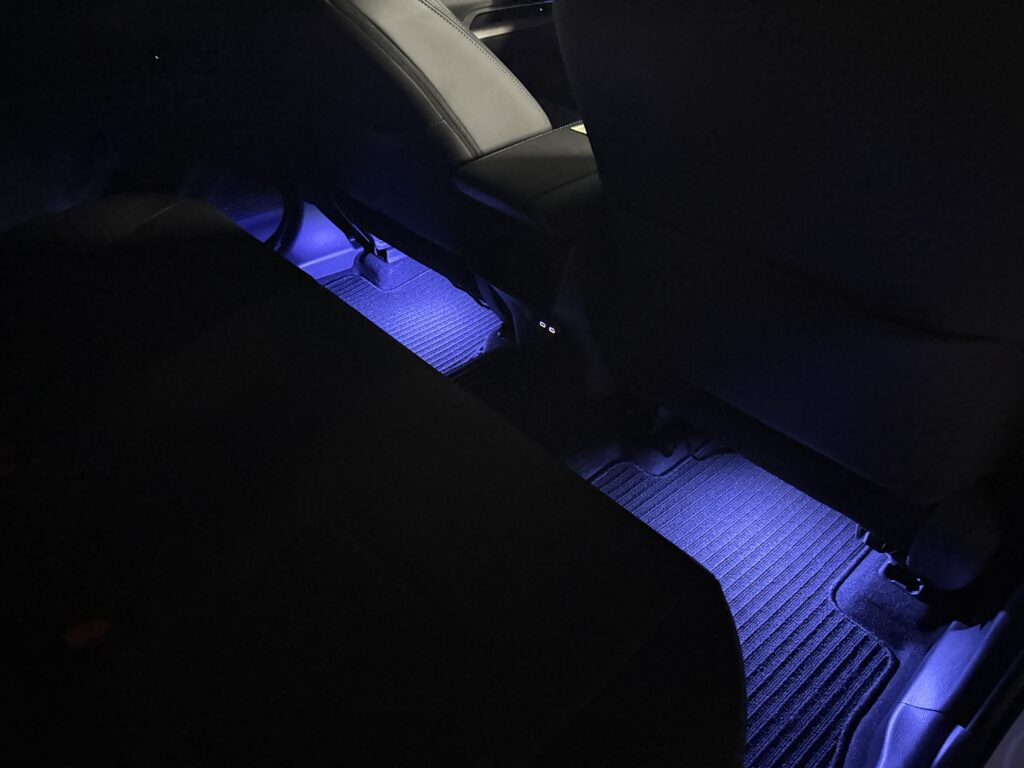 トヨタハリアー80　光量アップ　アンビエントライト