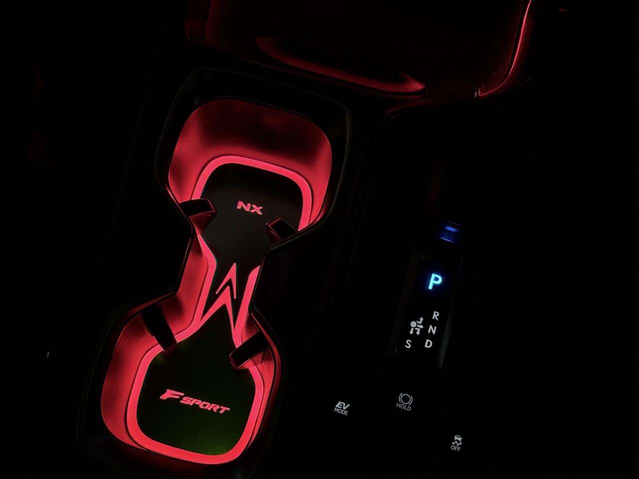 NX　カップホルダーイルミ　Rayace