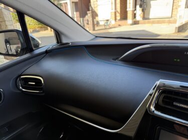 プリウス　アンビエントライト増設