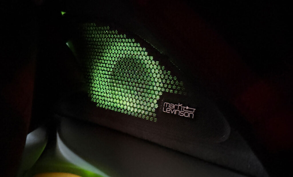 RX マクレビ スピーカーイルミ