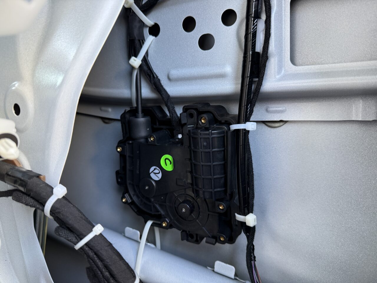 Rayace　イージークローザー