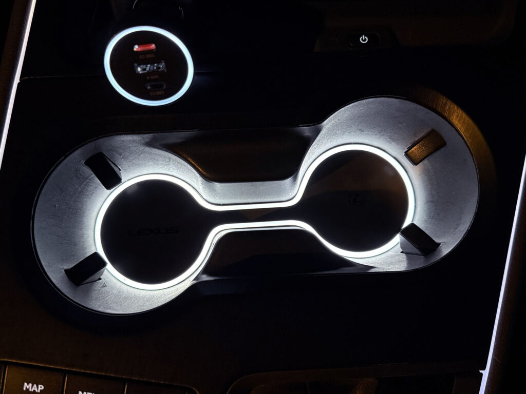 Rayace　レクサス　UXカップホルダーイルミ