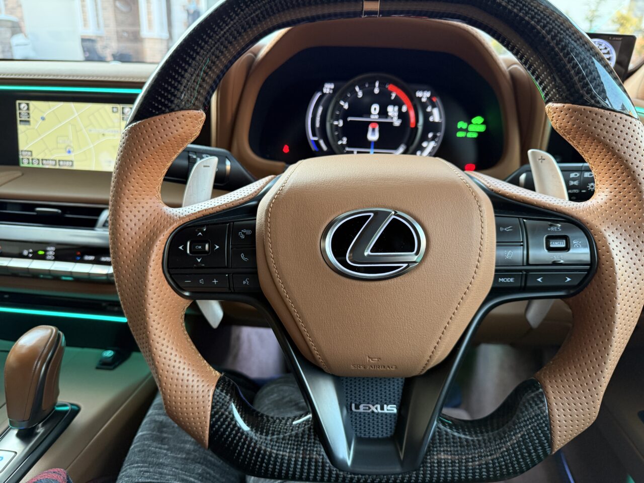 レクサスLC　ステアリングエンブレムイルミ　Rayace