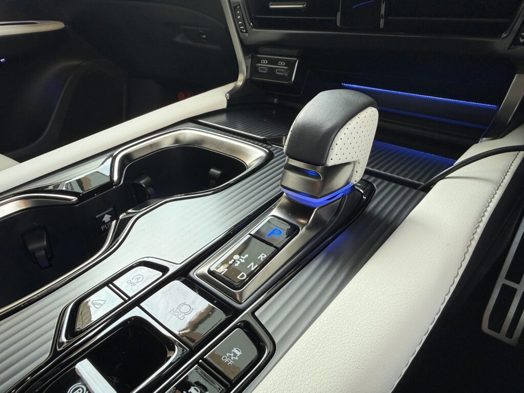 シフトノブイルミ　レクサスRX